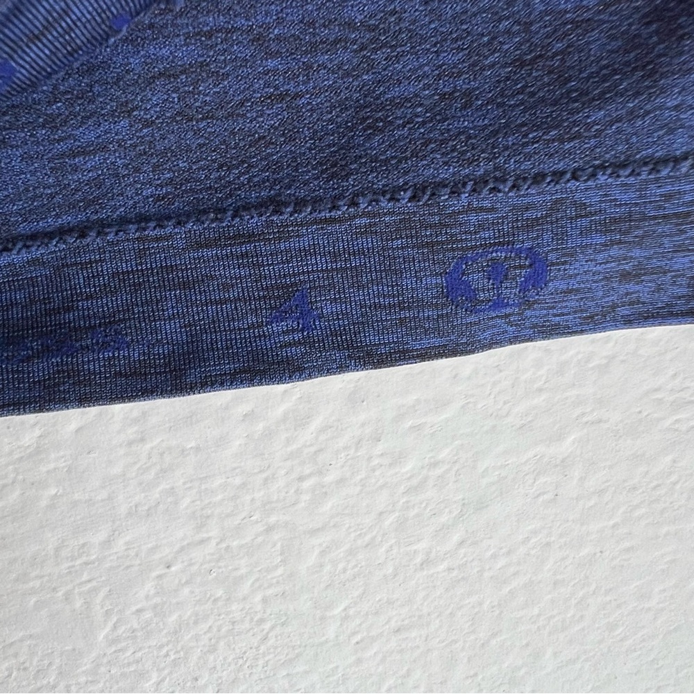 Lululemon Barry’s Bootcamp Swiftly Tech Racerback Tank Top in Heathered Blue - Picture 5 of 5